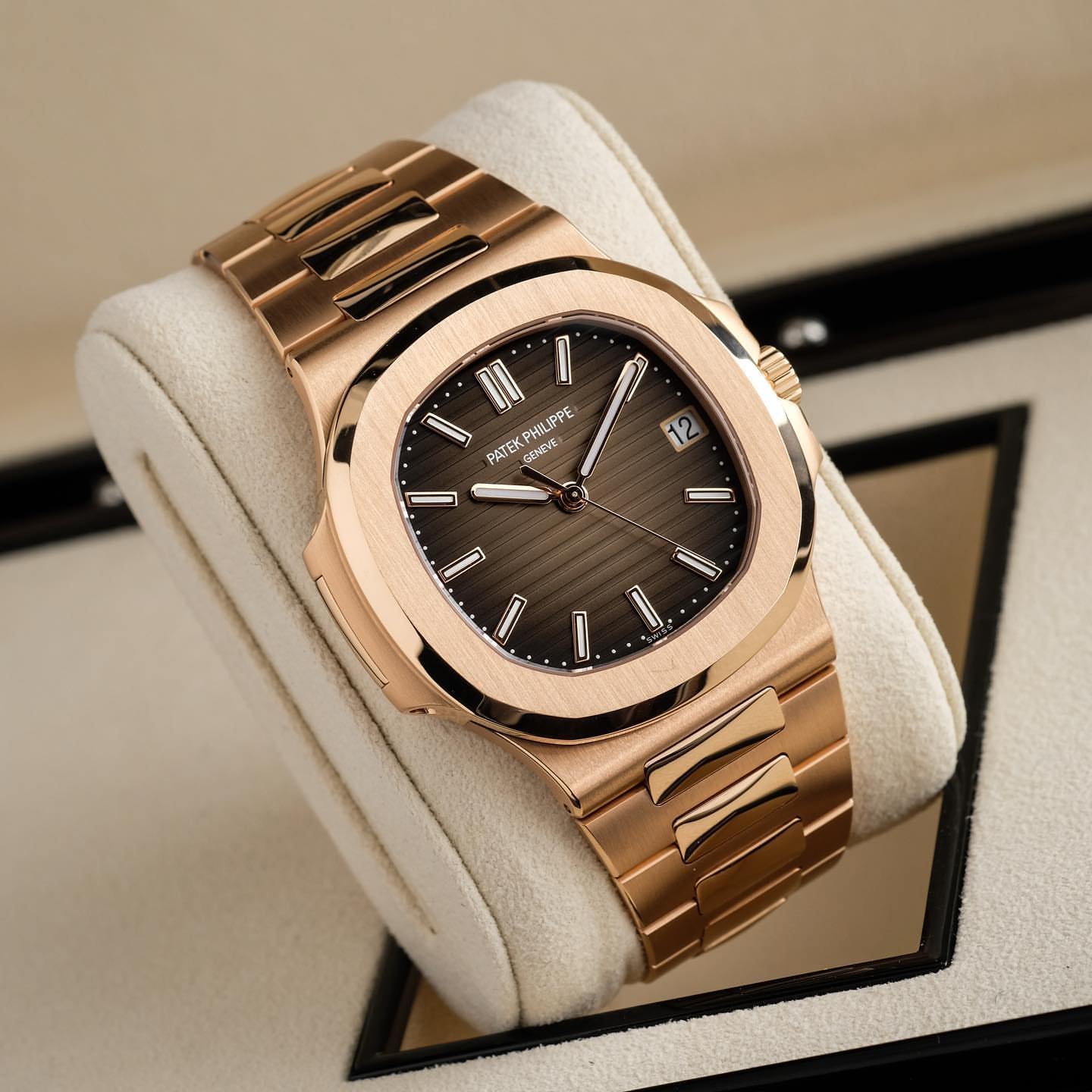 Patek Philippe BROWN ROSE GOLD WATCH_0 Patek Philippe BROWN ROSE GOLD WATCH